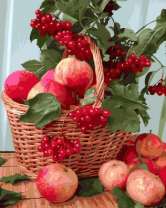 Без бренда «Плетёная корзина с калиной и яблоками» в Перми