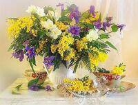 Без бренда «Букет из мимозы и колокольчиков в вазе» в Перми в интернет-магазине  Без бренда «Букет из мимозы и колокольчиков в вазе» в Перми